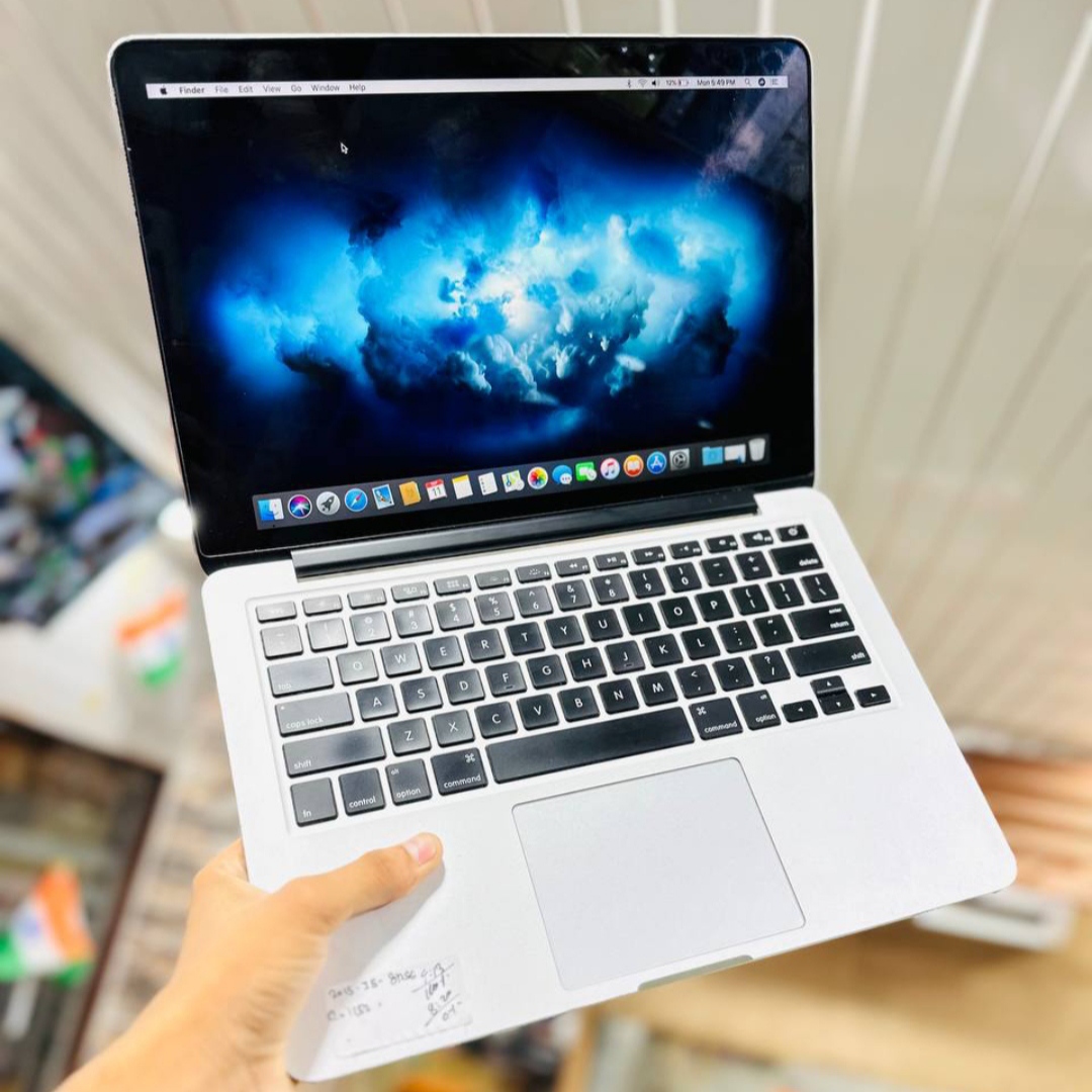 Apple Macbook Pro 1502